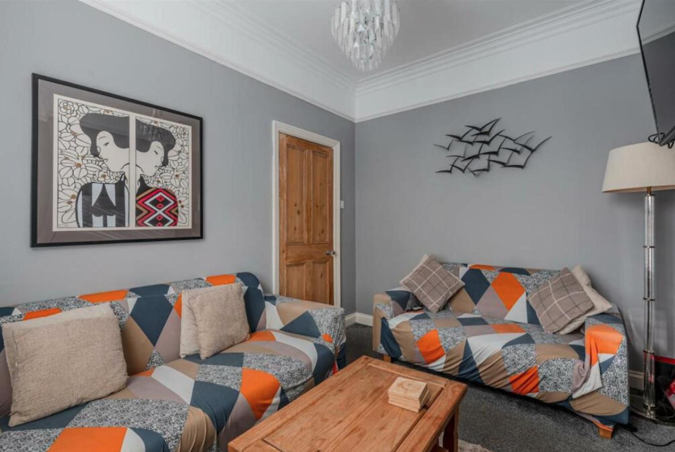 Entire 2-Bedroom House With Garden York Extérieur photo