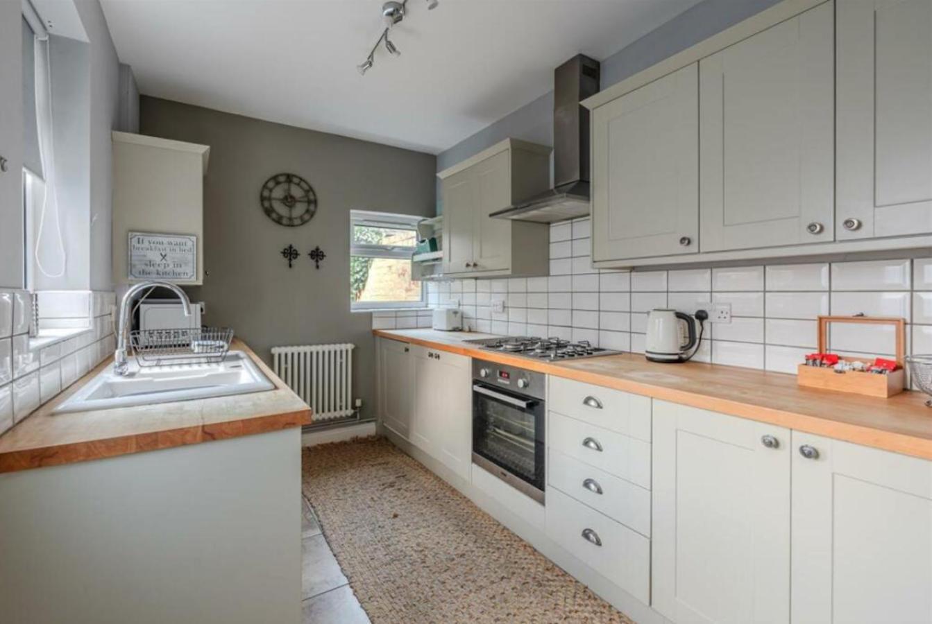 Entire 2-Bedroom House With Garden York Extérieur photo